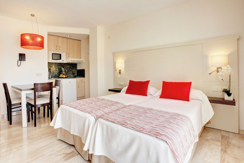 Studio, Balcony (2 adults)