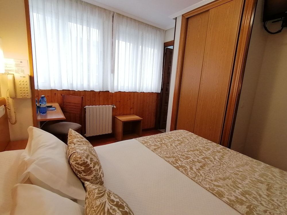 Hostal Anosa Casa Standard Double Room, 1 Double Bed 6