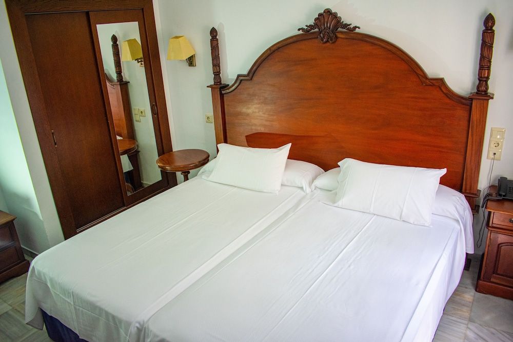 Economy Double or Twin Room