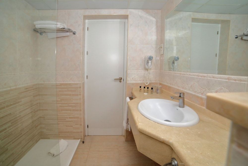 Aparthotel PYR Fuengirola Superior Studio, Terrace 9