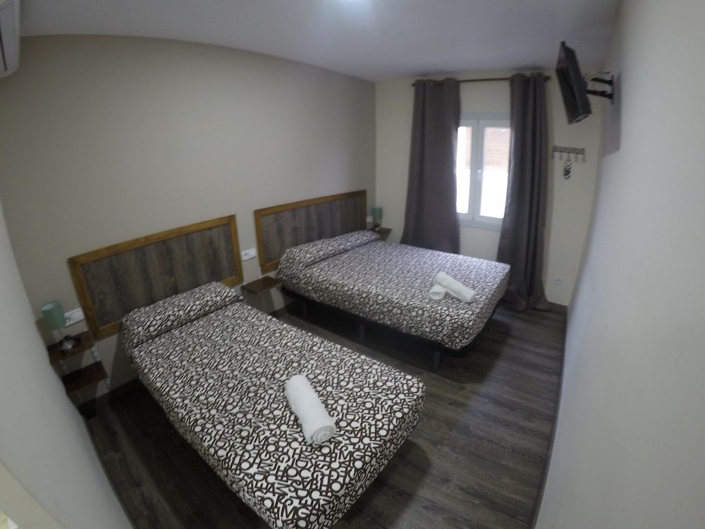 L'Hostalet d'Arenys de Mar Triple Room 4