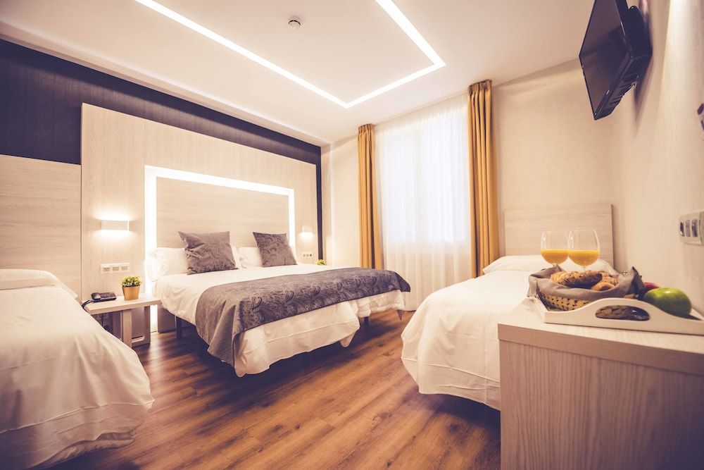 undefined Hostal Lisboa 5