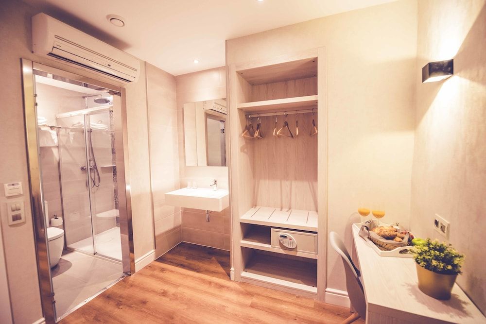 Hostal Lisboa Comfort Twin Room, 1 Bedroom 10