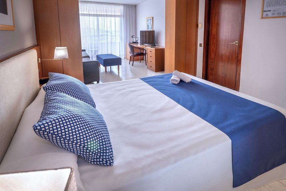 4R Gran Regina Junior Suite, Balcony (3 adults and 1 child)