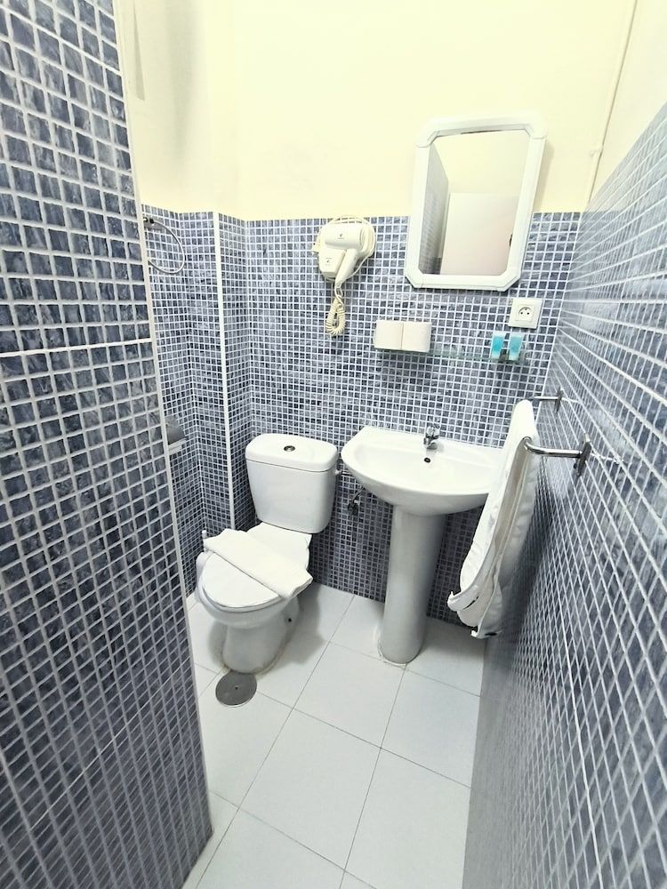 Pensión Pérez Montilla Double Room, 1 Double Bed, Private Bathroom, Tower 12