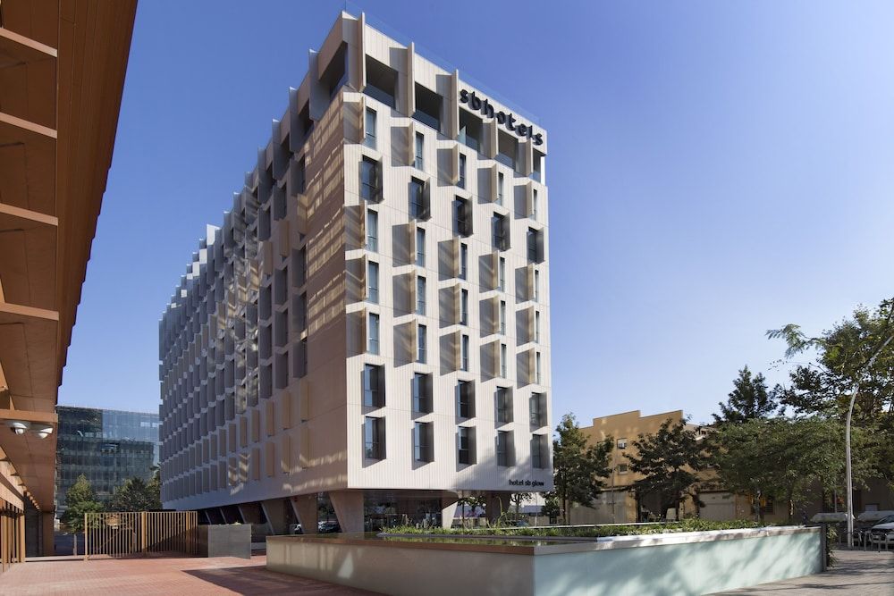undefined Hotel SB Glow 4 Sup 2