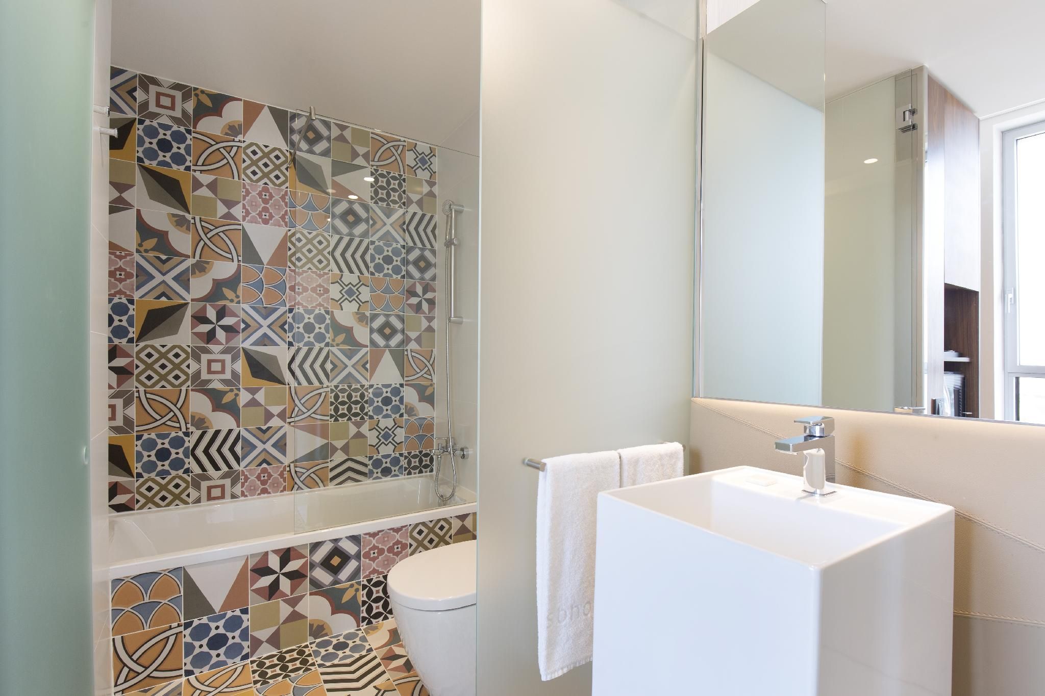 undefined Hotel SB Glow 4 Sup 7