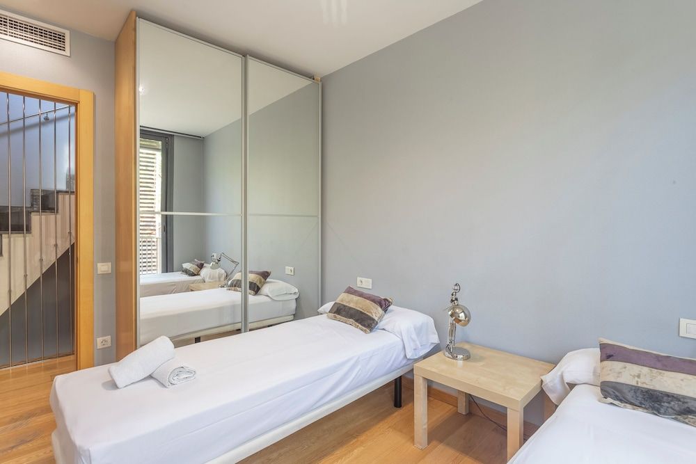 undefined MSB Gracia Pool Terrace Center 4