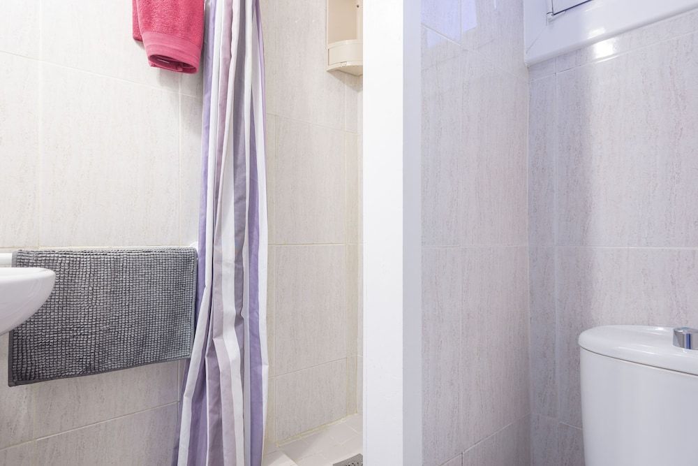 Apartamentos Tarradellas Classic Apartment, 4 Bedrooms 12