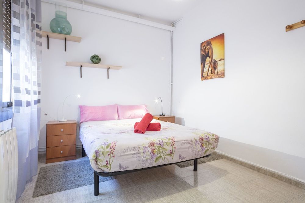 Apartamentos Tarradellas Classic Apartment, 4 Bedrooms