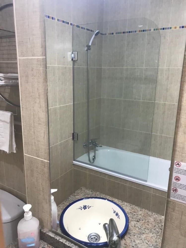 Hostal Goyesco Plaza Double or Twin Room 14