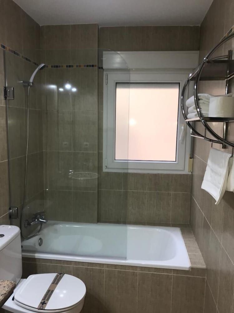 Hostal Goyesco Plaza Double or Twin Room 21