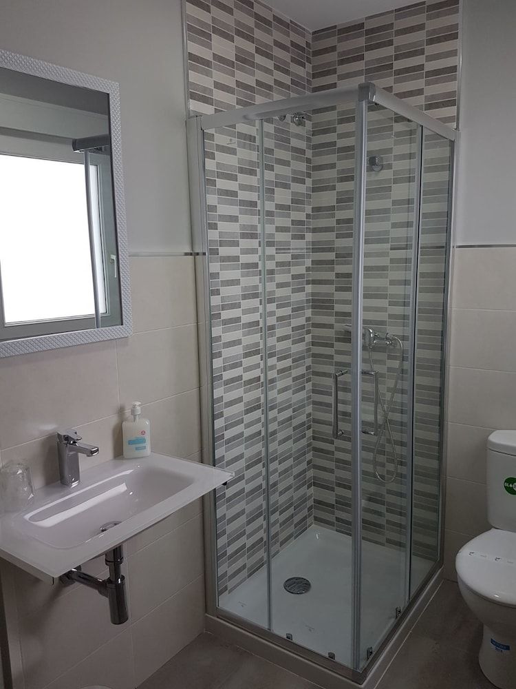 Hostal Goyesco Plaza Double or Twin Room 9