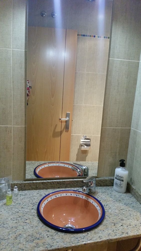 Hostal Goyesco Plaza Double or Twin Room 12