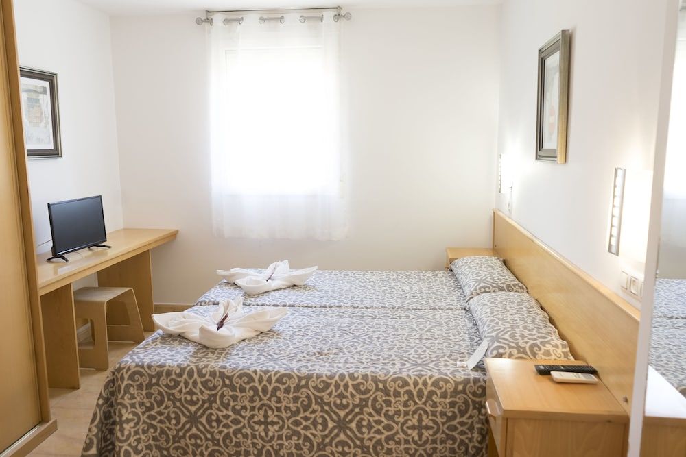 Hostal Goyesco Plaza Double or Twin Room 2