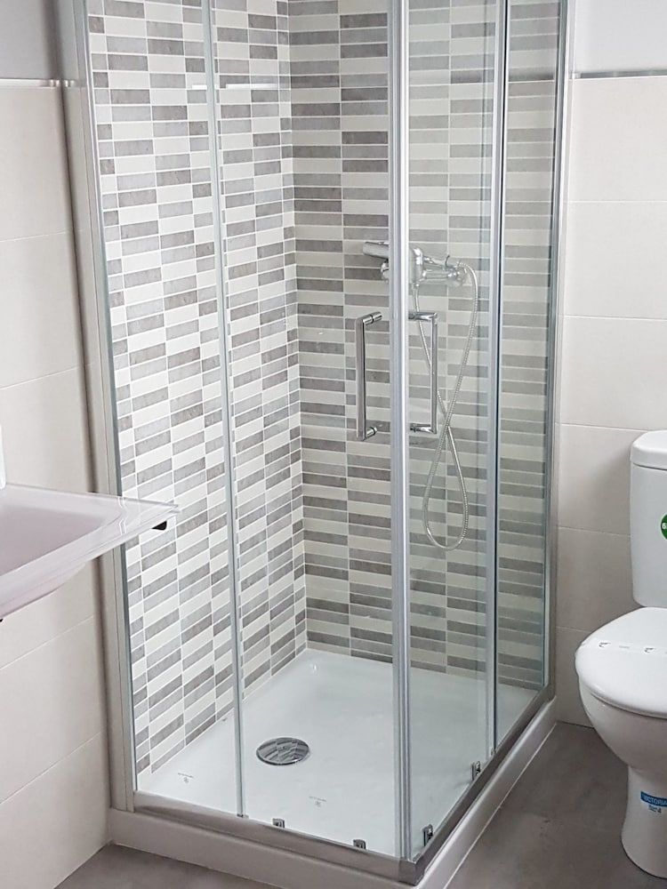 Hostal Goyesco Plaza Double or Twin Room 10