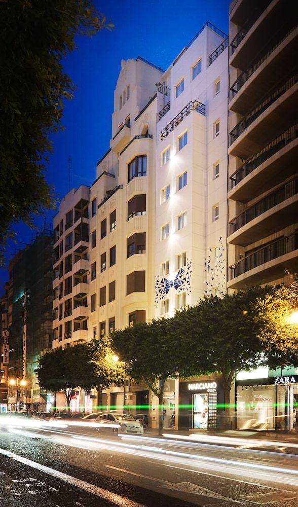 undefined One Shot Colón 6