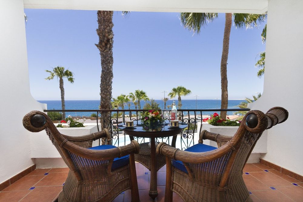 Sunsuites Carolina Apartment, 1 Bedroom (Balcony or Terrace) 2