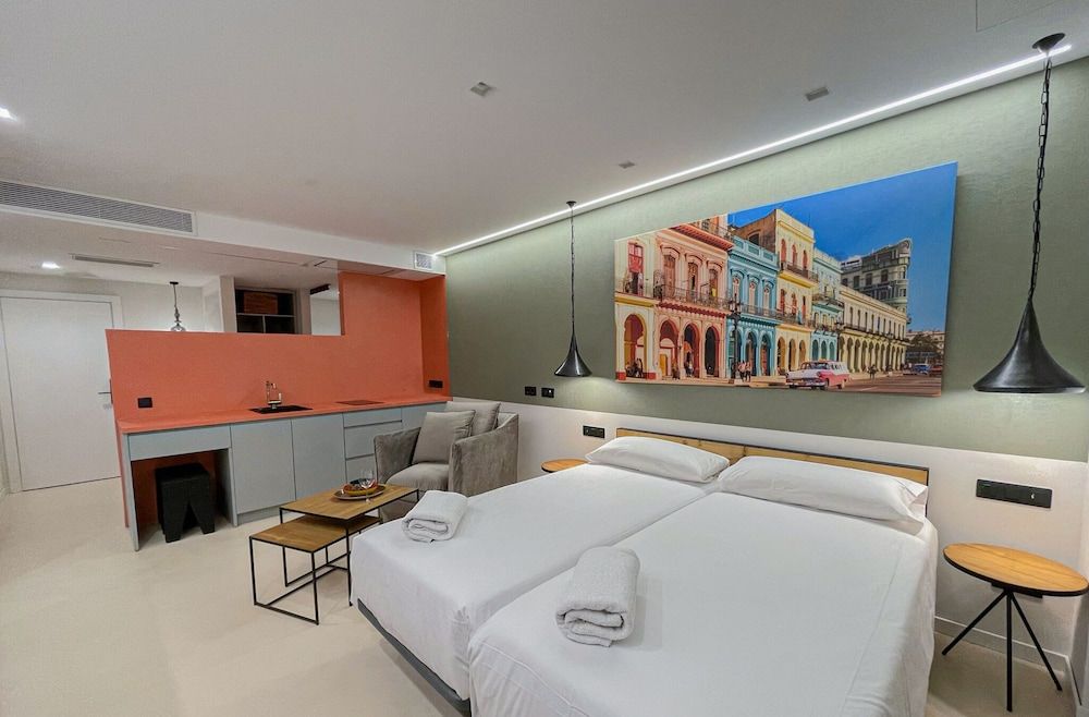 Deluxe Studio Suite (Cuba)