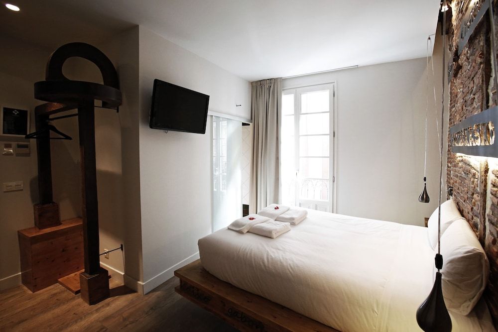 Pensión Basque Boutique Standard Double Room 6