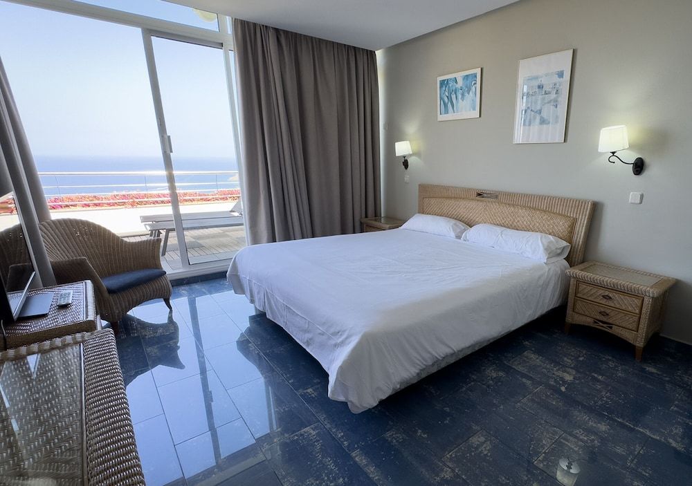 Apartment, 2 Bedrooms, Terrace, Sea View