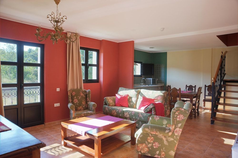 La Casona de la Roza Deluxe Apartment for 6 people 12