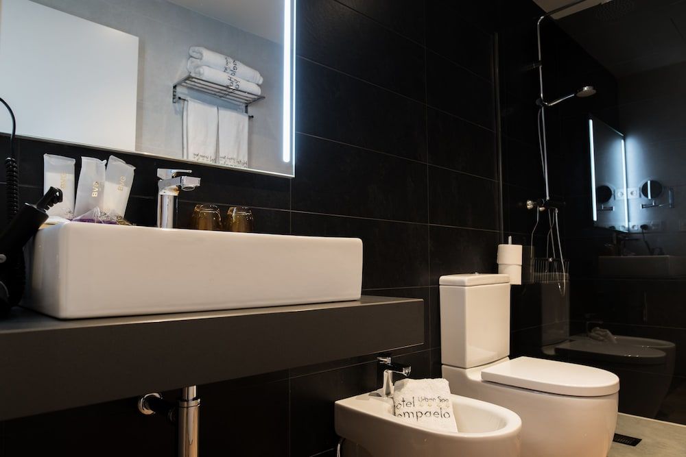 Hotel Pompaelo Urban Spa Standard Double or Twin Room, Balcony 5