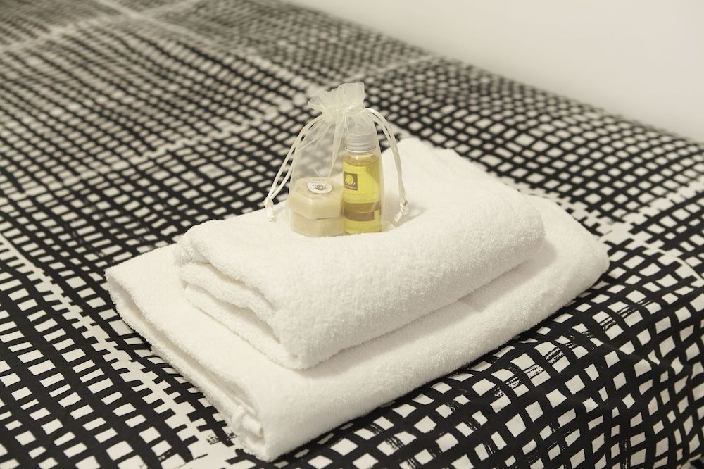 undefined Sagrada Familia Sun 9