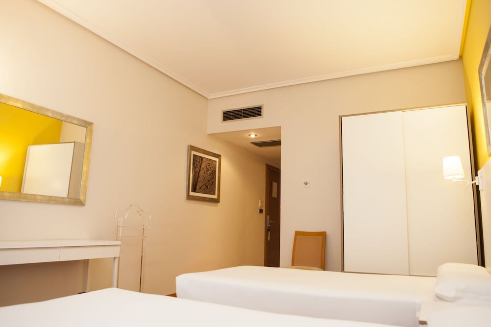 Hotel Sercotel Tres Luces Double Room Single Use 8
