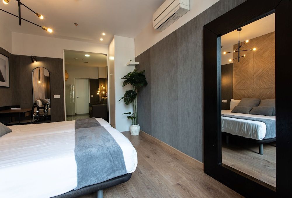 Suites You Zinc Studio, Balcony (3 Guests) 7