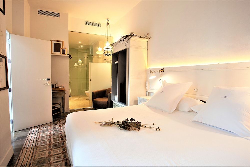 Hotel Madinat Standard Double Room 2