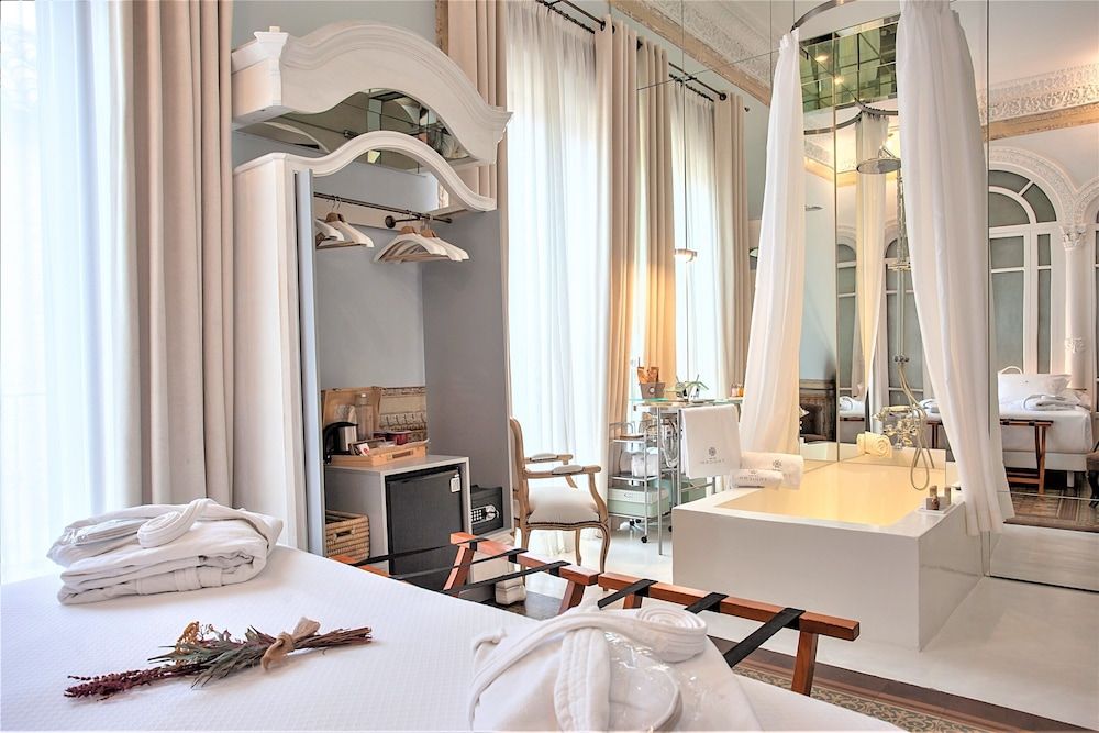 Hotel Madinat Deluxe Double Room 8