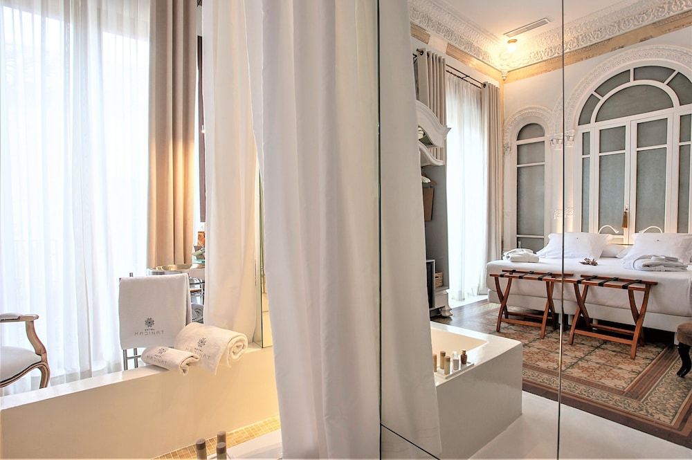 Hotel Madinat Deluxe Double Room 10