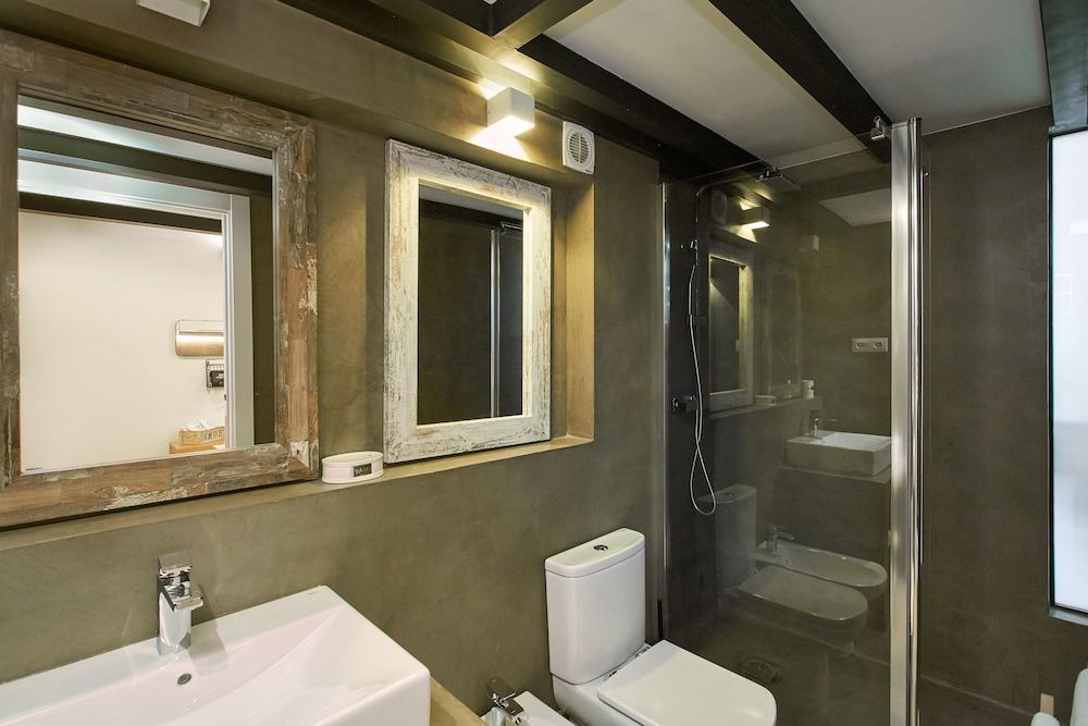 Urban District Apartments - Barcelona Smart Vintage Loft, 1 Bedroom 12