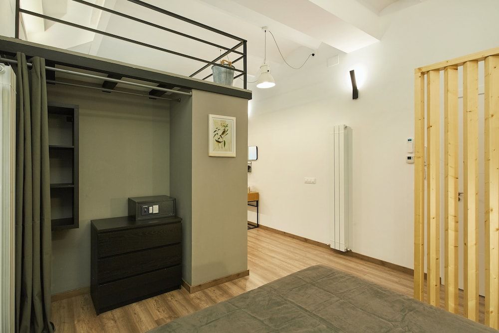 Urban District Apartments - Barcelona Smart Vintage Loft, 1 Bedroom 14