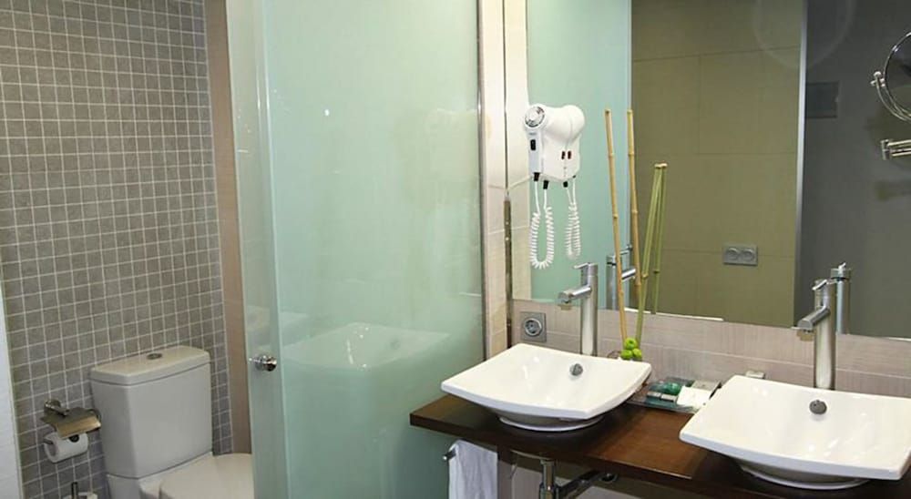 Hotel & Spa Real Ciudad de Zaragoza Double Room Single Use 8