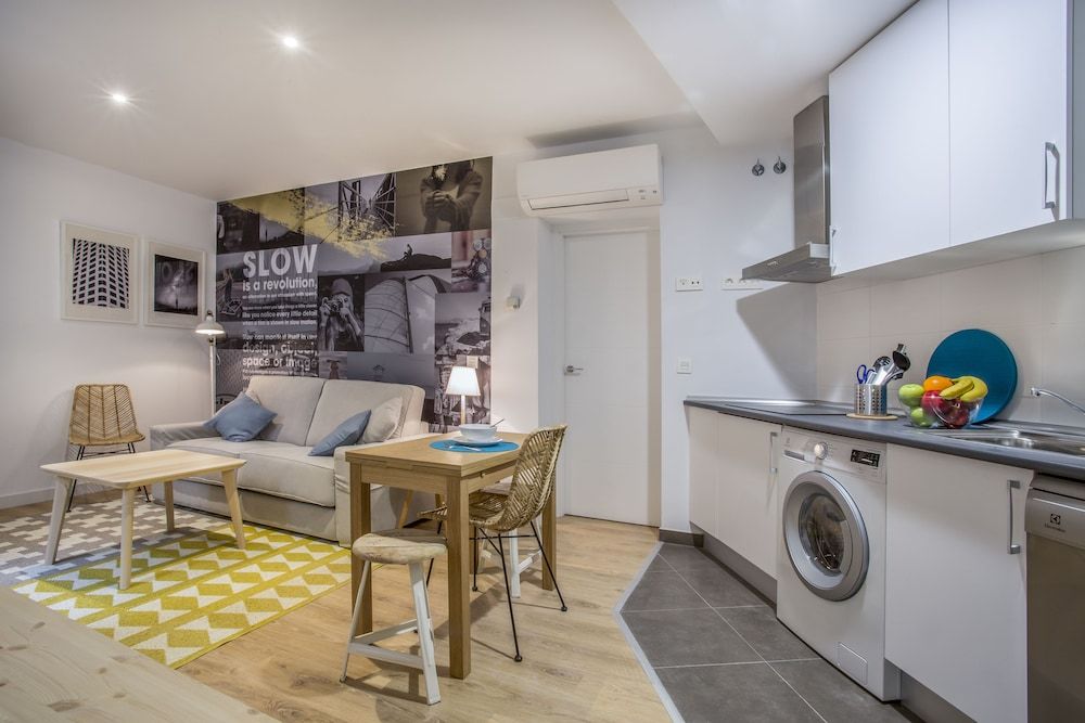 undefined Slow Suites Luchana 2