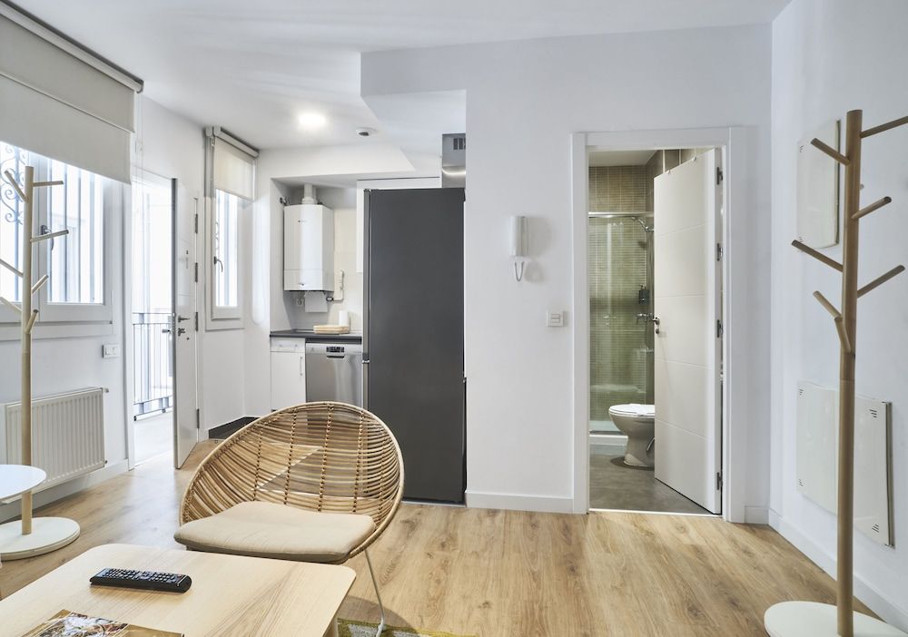 Slow Suites Luchana Basic Apartment, 1 Bedroom (Interior) 11