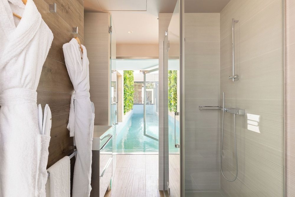 Cosmo Apartments Sants Panoramic Penthouse, Multiple Beds, Private Pool, City View 6