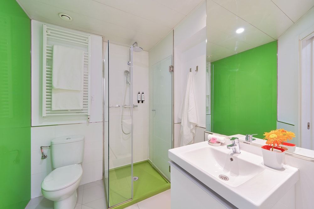 Blume Cruz Suites Standard Suite, Kitchen (1, 2 and 3 pax) 11