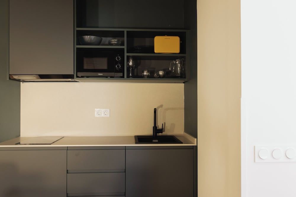 Blume Cruz Suites Standard Suite, Kitchen (1, 2 and 3 pax) 19