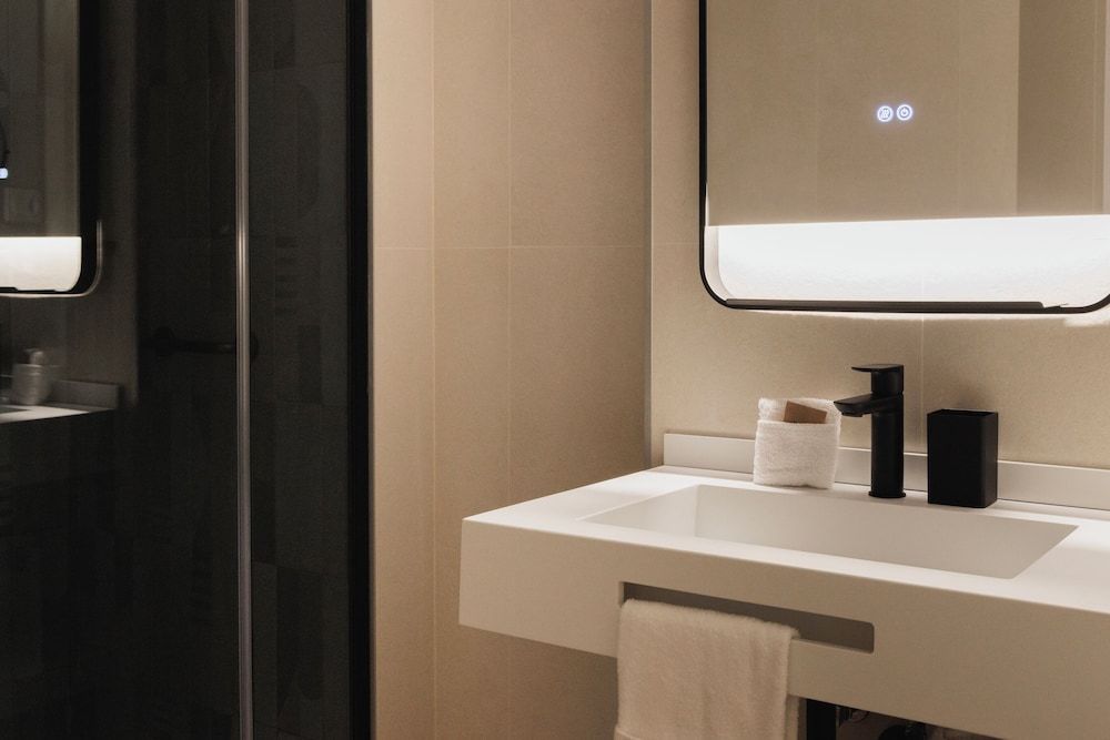 Blume Cruz Suites Standard Suite, Kitchen (1, 2 and 3 pax) 10