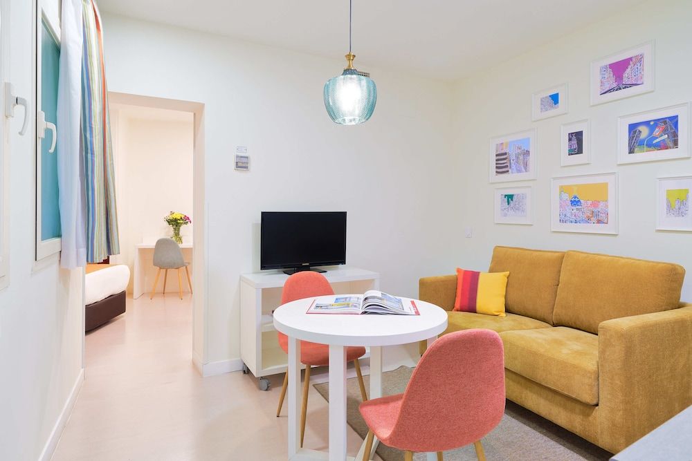 undefined Blume Cruz Suites