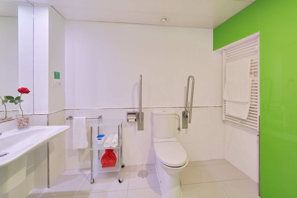 Blume Cruz Suites Standard Suite, Kitchen (1, 2 and 3 pax) 16