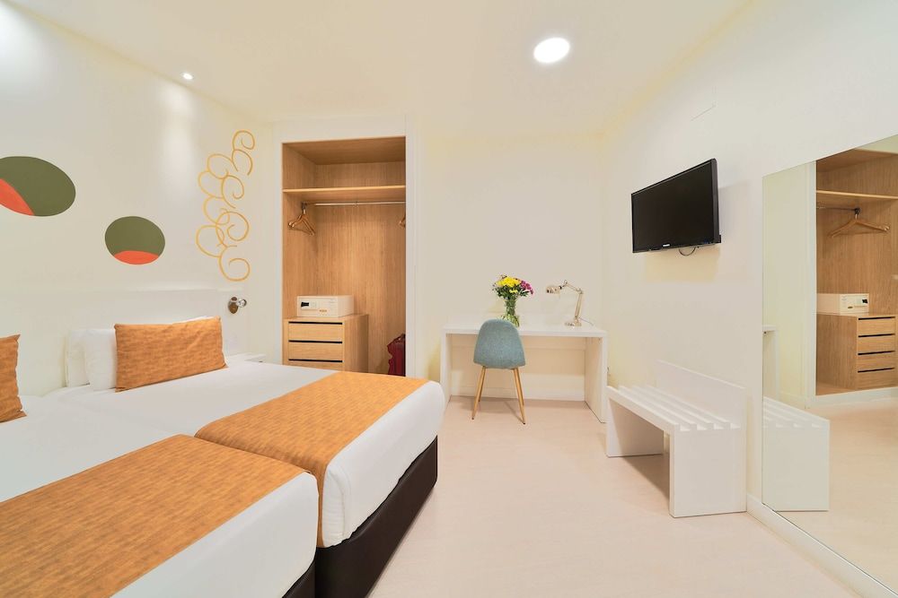 Blume Cruz Suites Standard Suite, Kitchen (1, 2 and 3 pax) 5