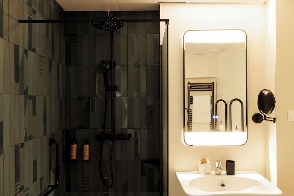 Blume Cruz Suites Standard Suite, Kitchen (1, 2 and 3 pax) 9