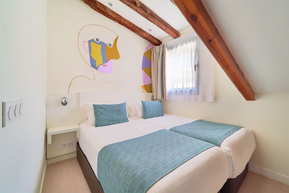 Blume Cruz Suites Standard Suite, Kitchen (1, 2 and 3 pax) 2