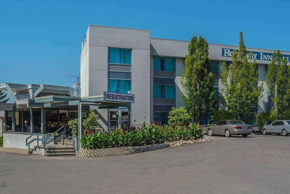 undefined Rodeway Inn Fallsview 3