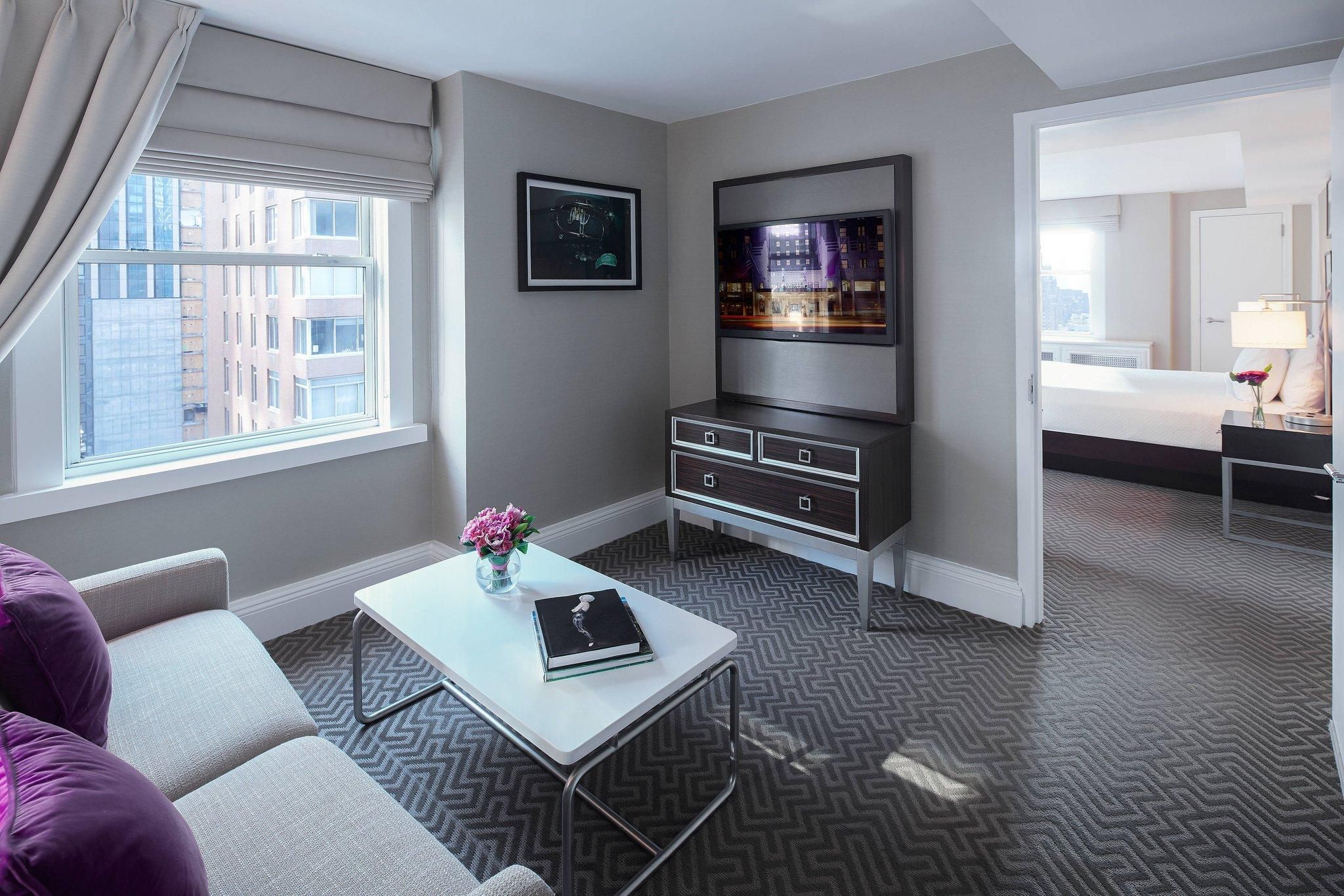 1 Bedroom Suite, 1 King or 1 Queen