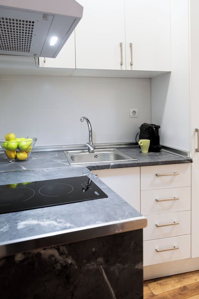 Down Town 13 Apartments Apartment, 1 Bedroom 9